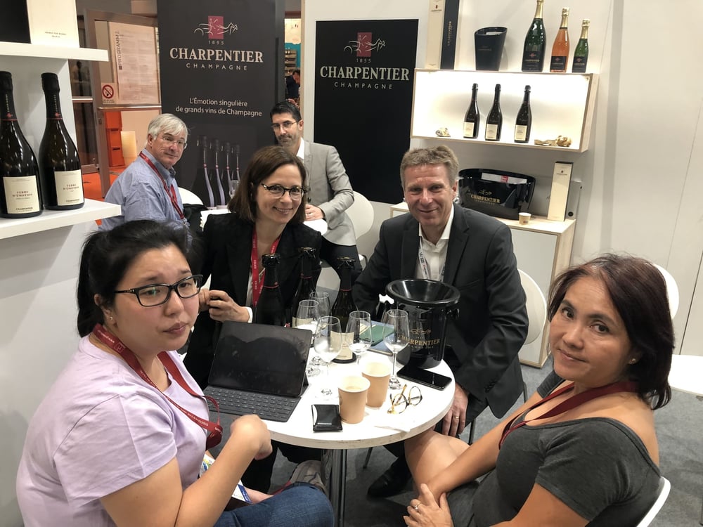equipe-champagne-charpentier-salon-prowein